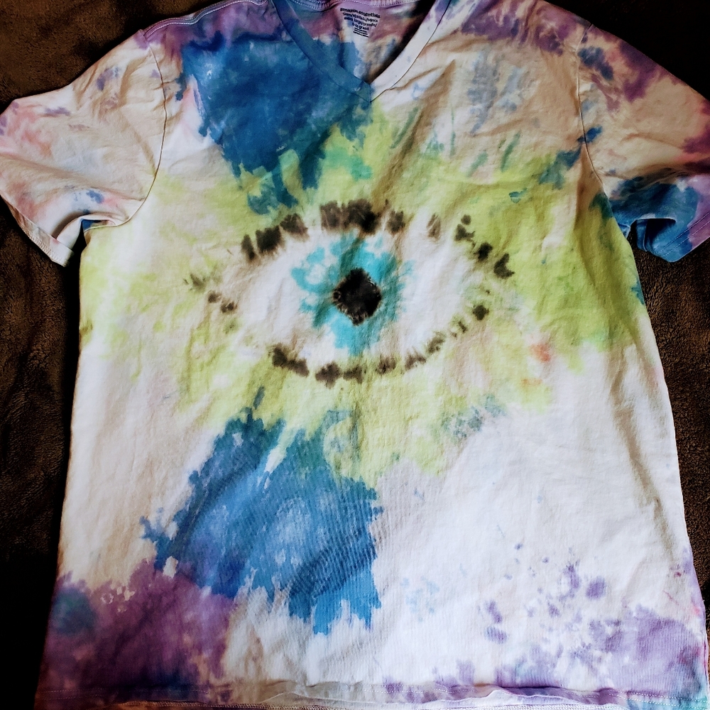 Unique Tee